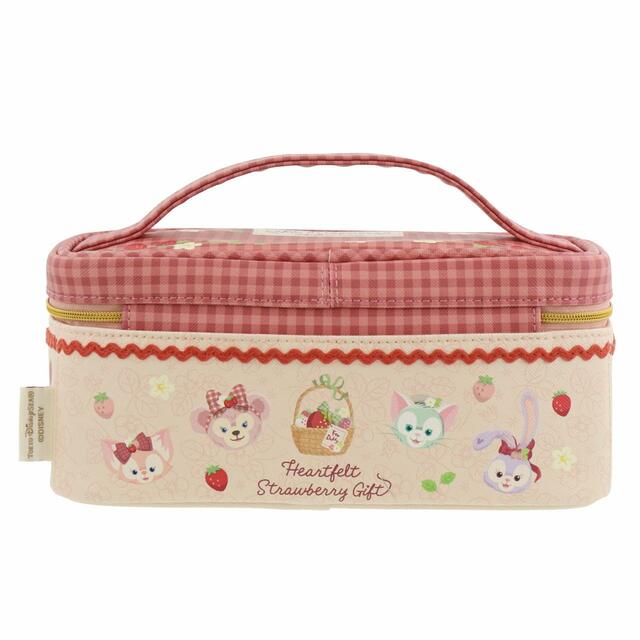 ポーチ 3,800円|東京ディズニーリゾート「ダッフィー&フレンズのハートフェルト・ストロベリーギフト」スペシャルグッズ|販売店舗:東京ディズニーシー「マクダックス・デパートメントストア」|発売日:2024年1月15日(月)