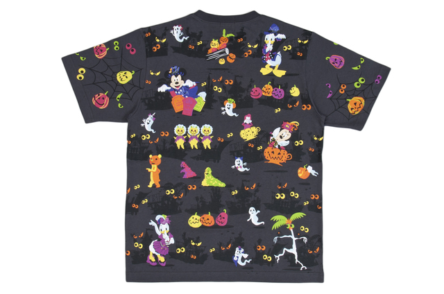 Ｔシャツ｜(100、120cm)各1,900円、(140cm)2,300円、(S、M、L、LL)各2,600円、(3L)2,900円｜東京ディズニーリゾート「ディズニー・ハロウィーン」2019 スペシャルグッズ｜販売店舗：東京ディズニーランド「グランドエンポーリアム」