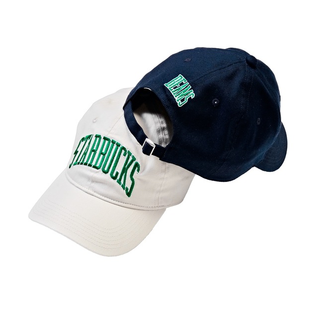 『BEAMS ベースボールキャップ Collage Design』価格：￥5,000（税込）カラー：ベージュ/ネイビーサイズ：フリー