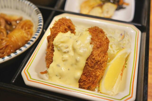【やよい軒　かきフライシリーズ】タルタルソースとかきフライは王道コンビです。