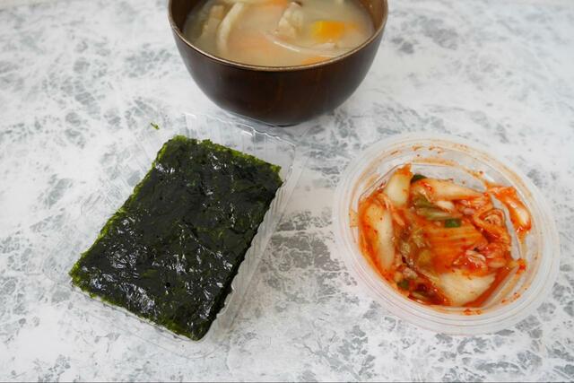 【みそ汁　韓国のり＋キムチ】韓国風のみそ汁に