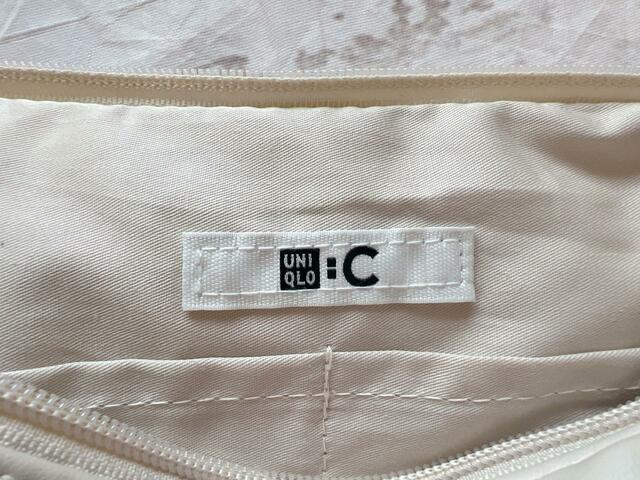 「ユニクロ:シー」のロゴタグ付き♪