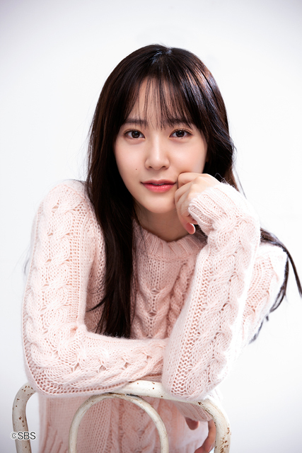 Mnet『僕には愛しすぎる彼女』©SBS　クリスタル（ｆ(ｘ)）