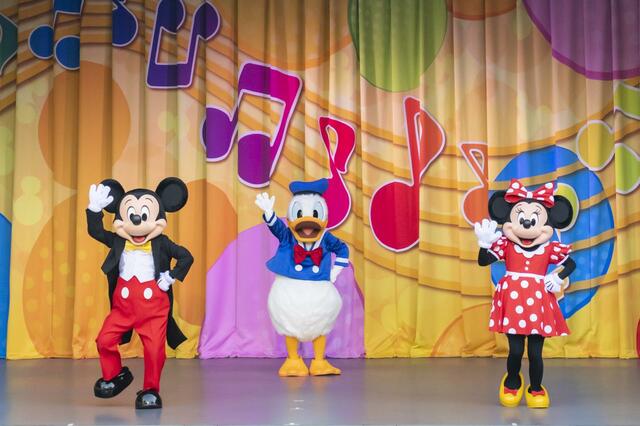東京ディズニーリゾート「ジャンボリミッキー！レッツ・ダンス！」 © Disney