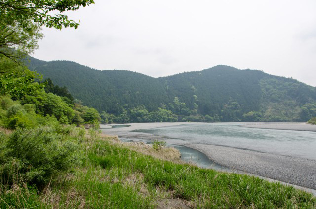 もちろん川遊びもできる