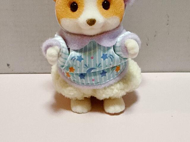 コーギーらしいお尻をイメージしたもこもこブルマパンツ姿がかわいい〜!