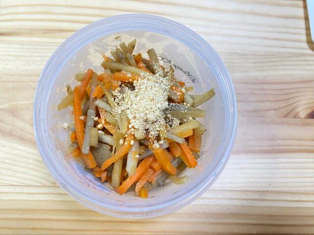 【業務スーパー ごぼうにんじんミックス】5分足らずできんぴらごぼうの完成…！時短すぎます