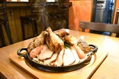 横から見た「肉の山」