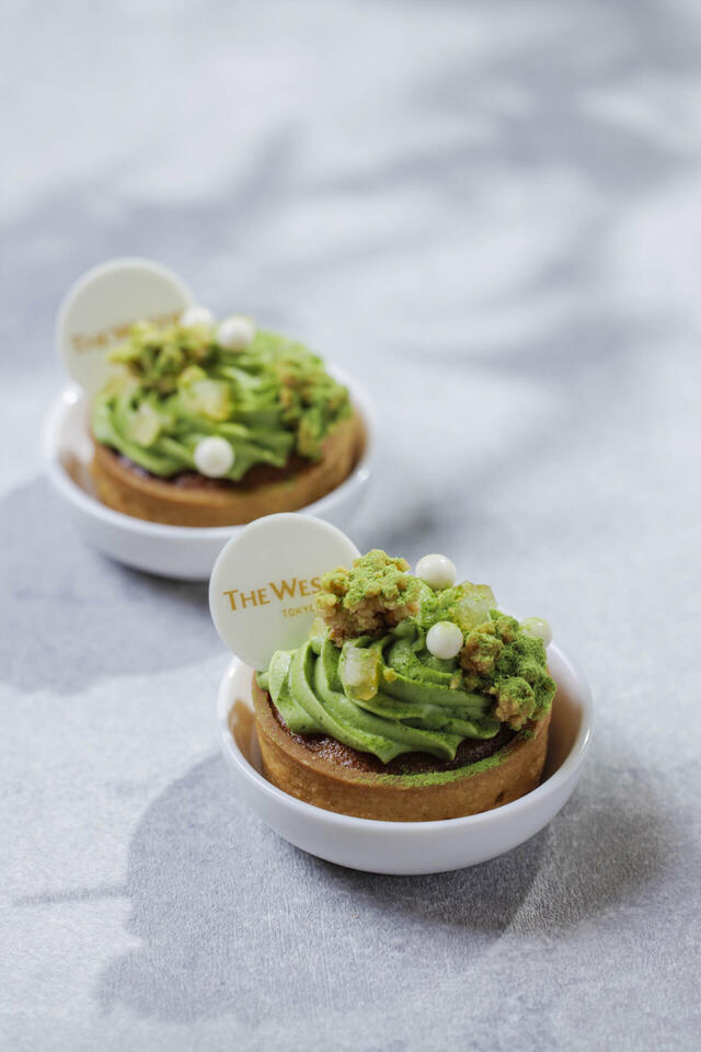 「抹茶とレモンのタルト」＜期間：2026年5月1日〜6月30日＞【上質な抹茶の魅力を楽しめる“抹茶デザート約20種類”が「ウェスティンホテル東京」の初夏のデザートブッフェに勢ぞろい！】