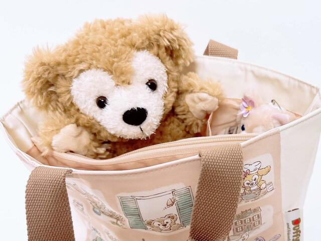 パペットといっしょにお散歩できます