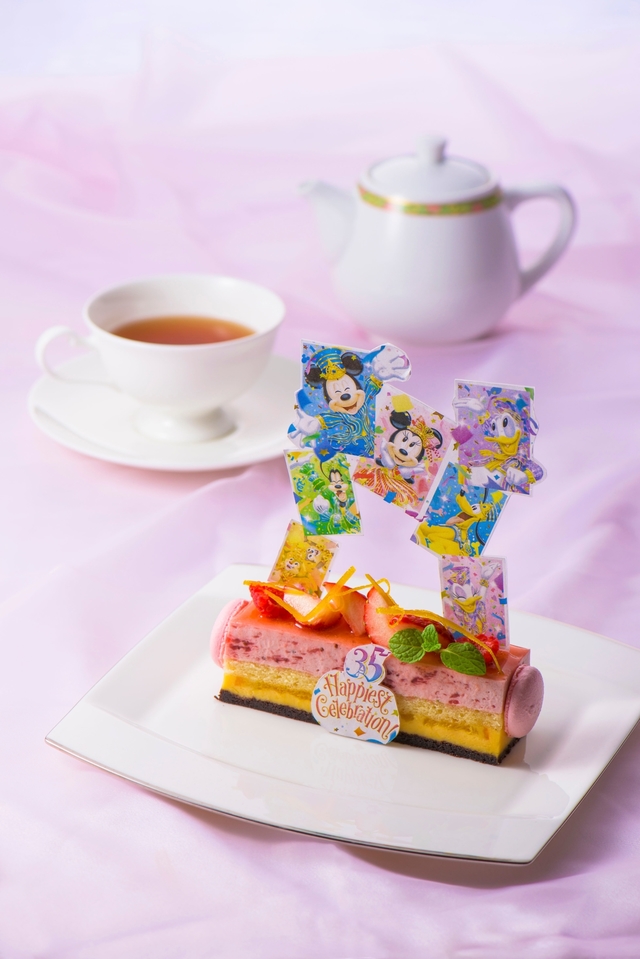 ハイピリオン・ラウンジ「Tokyo Disney Resort 35th “Happiest Celebration!”ケーキセット」