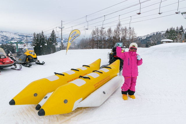 雪上バナナボート ※土日祝10:00～16:00、1名500円（5歳以上）｜舞子スノーリゾート（舞子エリア）