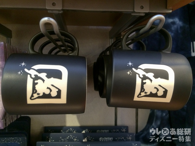 マグカップ（14.99ドル）