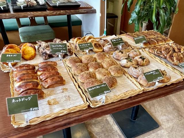 【市東製作所】「ホットドック」、「カレーパン」、「焼きそばぱん」のようなパン屋の定番も