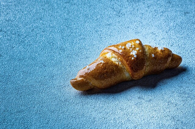 塩パン専門店　しおき「淡路島特製塩バターパン」