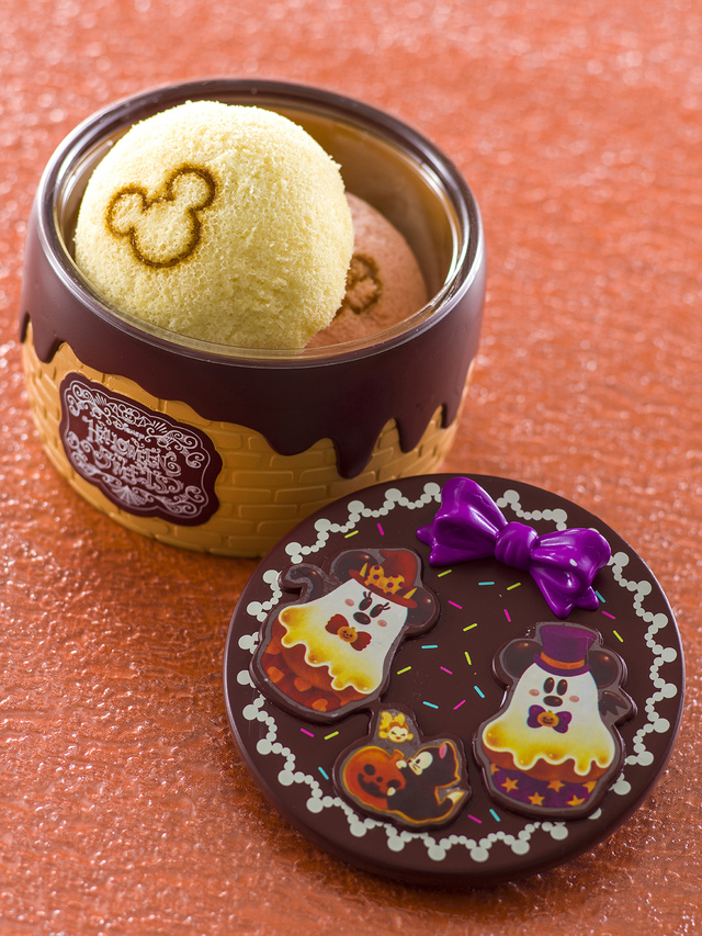 カスタードケーキ(あずき&ストロベリー)、スーベニアケース付き 1,000円|スウィートハート・カフェ|東京ディズニーランド「ディズニー・ハロウィーン」2018