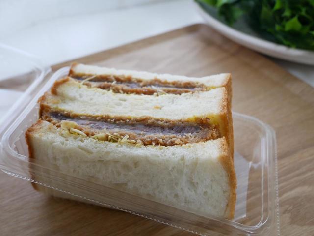 ビーフカツサンド