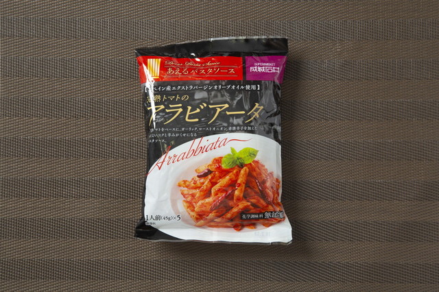 成城石井　化学調味料無添加　アラビアータソース