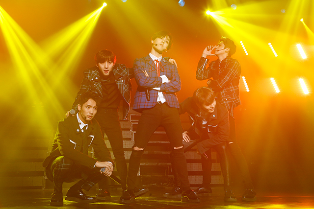 PENTAGON　12月10日＠東京・豊洲PIT