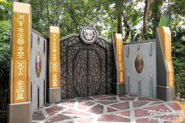 香港ディズニーランドのブラックパンサー