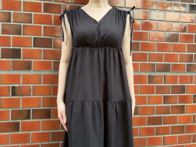 肩紐をギュッと絞ってノースリーブにしてみました