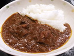 A5等級の肉がゴロゴロ入った特製カレー。