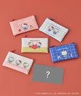 【ハローキティ＆ディアダニエル】ハローキティ ブラインドミニフラットポーチ 各858円、6種セット 5,148円／全6種類でシークレットが1種類