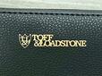 「TOFF＆LOADSTONE」のロゴがゴールドで箔押しされています♪