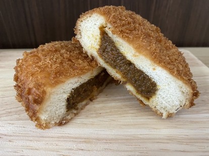 コンビニ比較 人気の カレーパン を実食レビュー 味 コスパ を徹底比較 セブン ファミマ ローソン 1 2 うまいパン