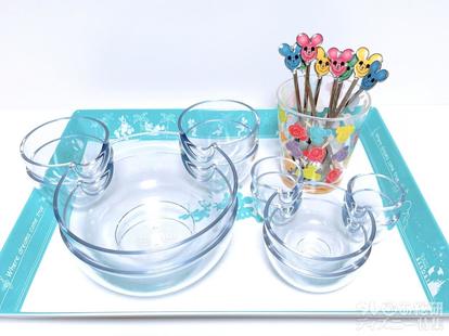 東京ディズニーリゾート】人気「パークフードデザイン食器」新色は