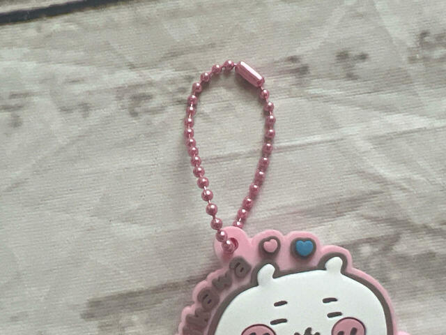 ボールチェーンのカラーも種類によって異なります♪