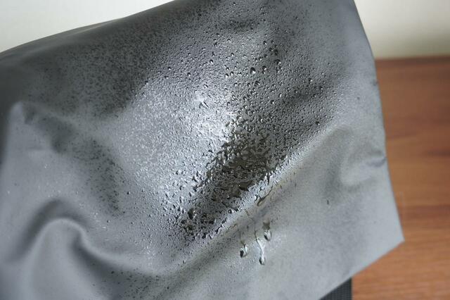 防水加工で水を通さない生地