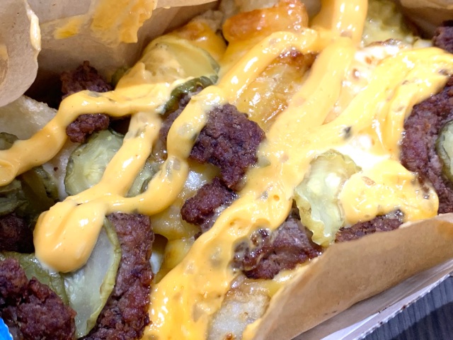 ビッグダックバーガーポテト（699円）