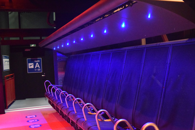 富士急ハイランド「富士飛行社」