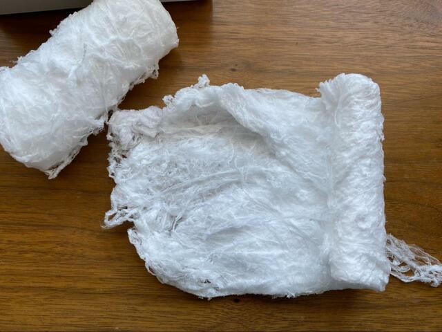 【ニトリ　油をぐんぐん吸いとるマジカルわた】小さくちぎって使います