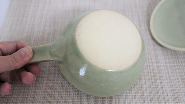 【長谷園  エッグベーカー】ぬくもりの風合いがある陶製のスキレット