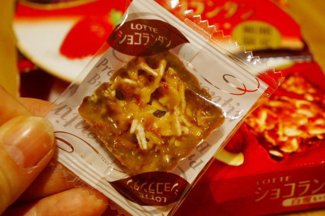 ロッテ　ショコランタン＜白雪いちご＞　204円