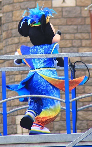 ただただかっこいいミッキーをお楽しみください