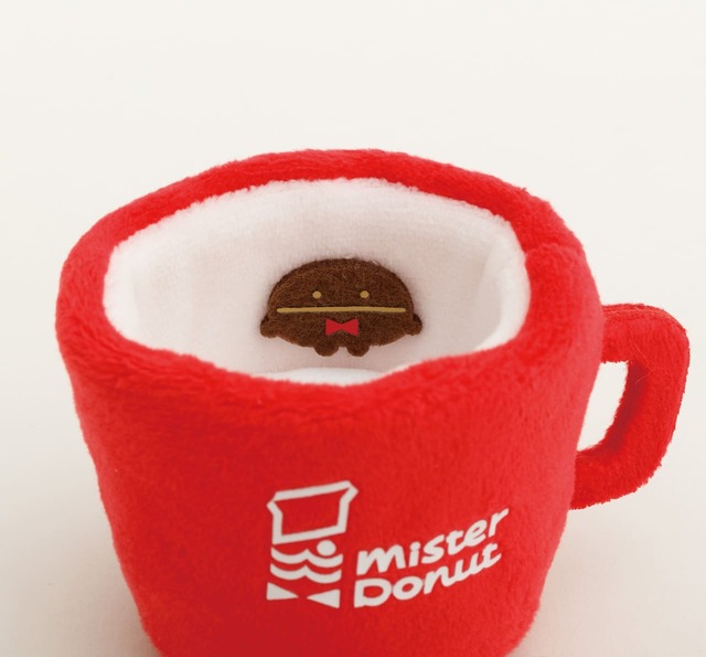 【ミスタードーナツ×すみっコぐらし】「てのりぬいぐるみ」のカップの中にはまめマスターがいるよ！