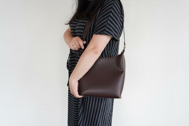 肩掛けしてみたところ