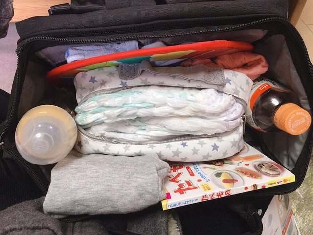 【ニトリ ベッドになるパパママバッグ】めちゃめちゃ入ります