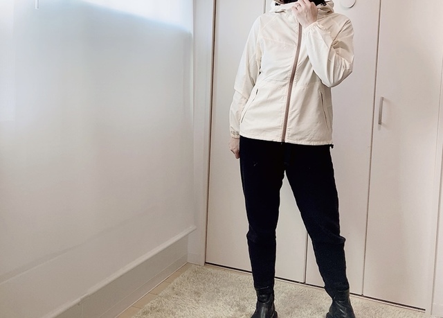 【ワークマン レディース高撥水シェルジャケット(エンボスタイプ)】スリム見えします