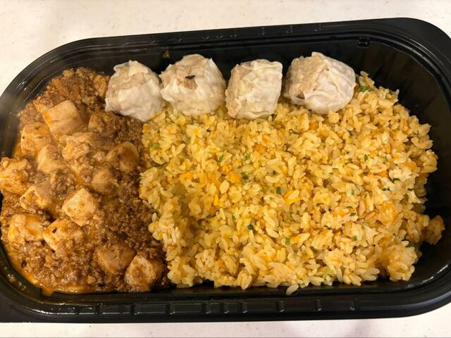 【コストコ 麻婆チャーハン】電子レンジ500W10分で温めました！湯気が出て、美味しそうな香りが♪