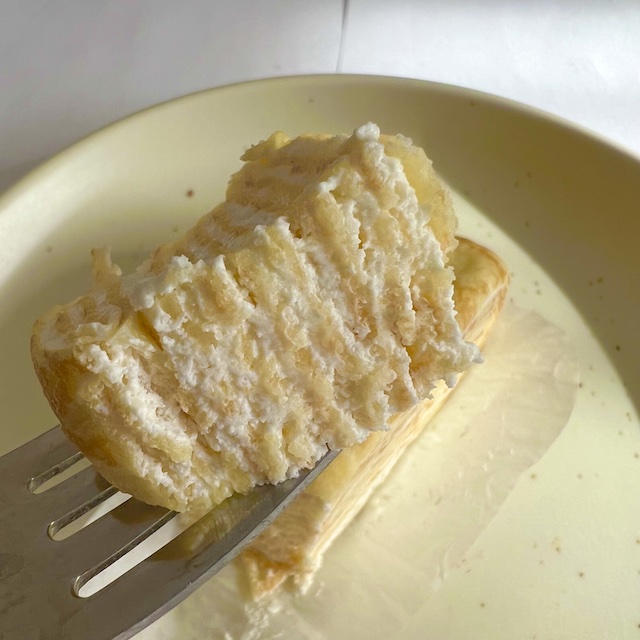 【スシロー 北海道ミルクレープ】生クリームと生地の相性が抜群！