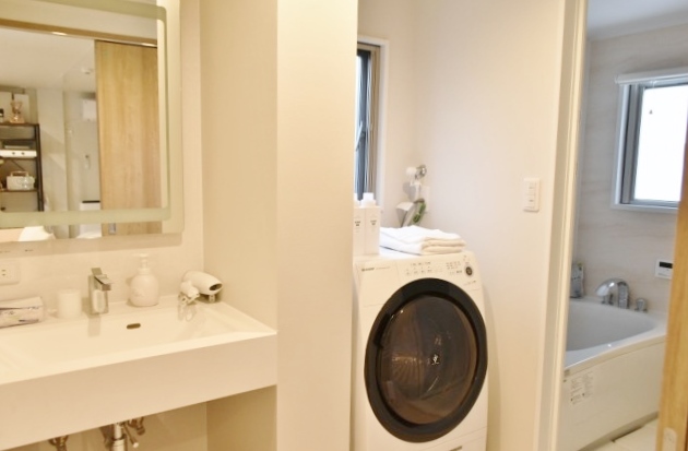 ドラム式洗濯乾燥機も完備