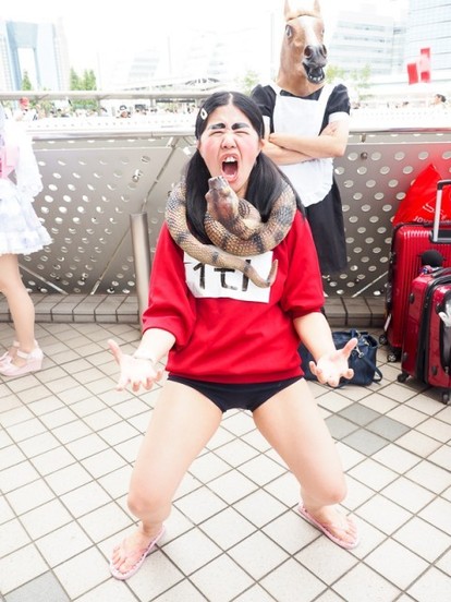 C90 コミケ90 コスプレ写真まとめ 1日目 ネタ系 被り物コスプレ編 ポケモン 仮面ライダー など Medery Character S