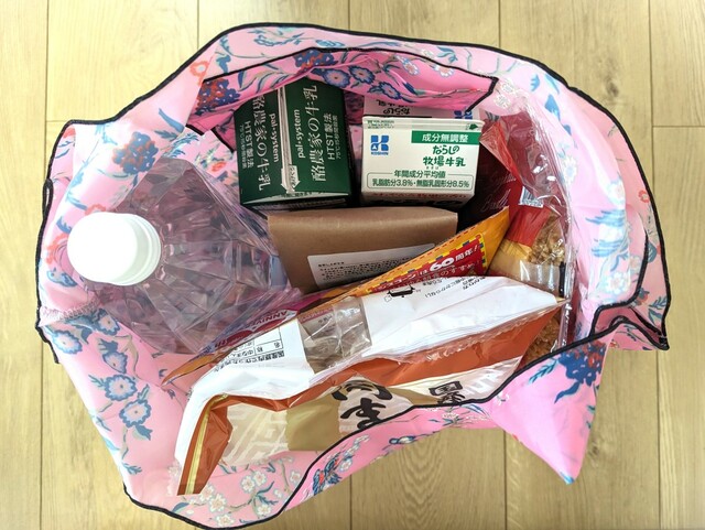 【春水堂】エコバッグに食材を詰めた様子