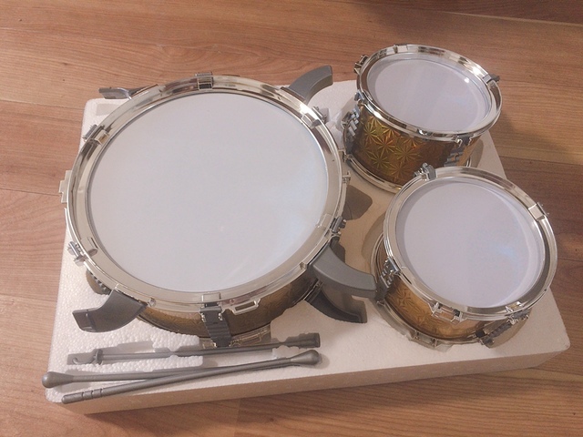 【ammoon ミニドラムセット】こちらを組み立てます