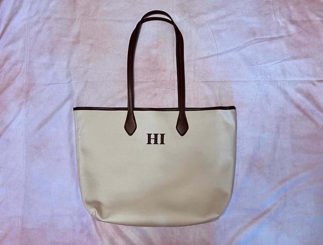 【ZARA】持ち手が長めなので肩がけも楽々できちゃいます