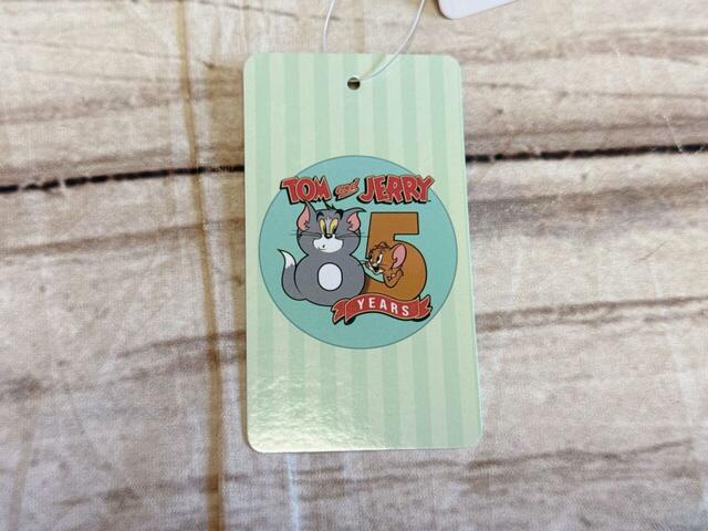 生誕85周年を迎えるトムとジェリー。紙タグも可愛い特別感あるデザインです！